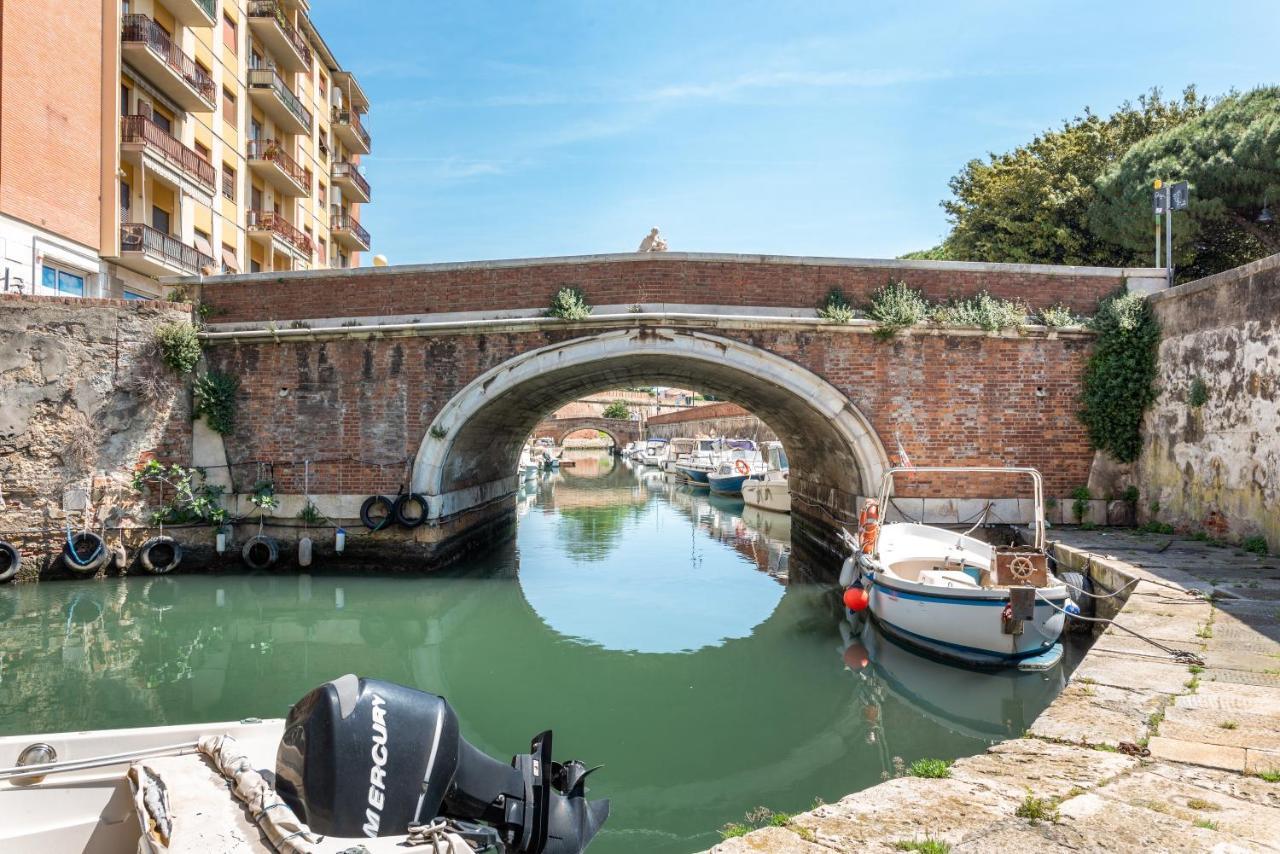 Piccola Venezia Canal View Charming Flat Ливорно Екстериор снимка
