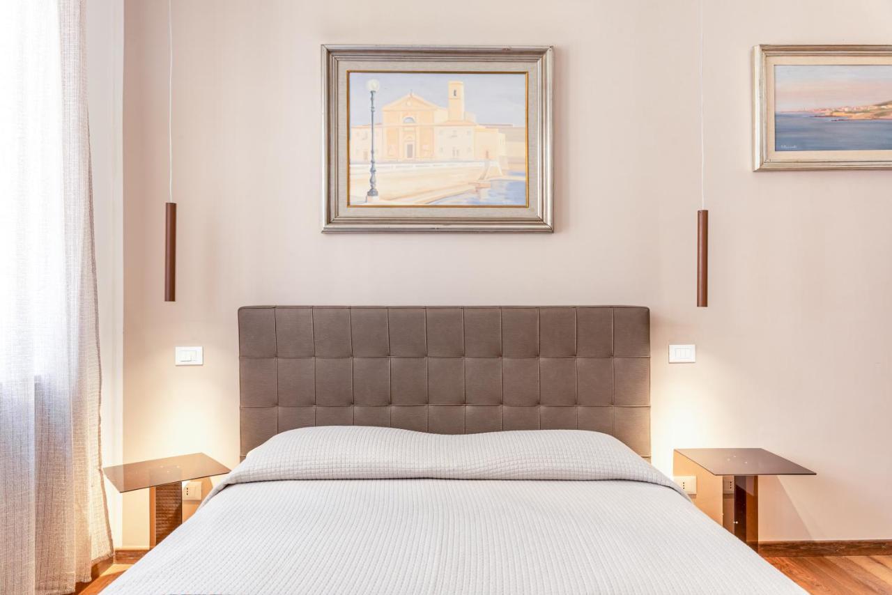 Piccola Venezia Canal View Charming Flat Ливорно Екстериор снимка