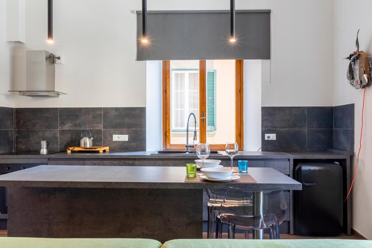 Piccola Venezia Canal View Charming Flat Ливорно Екстериор снимка