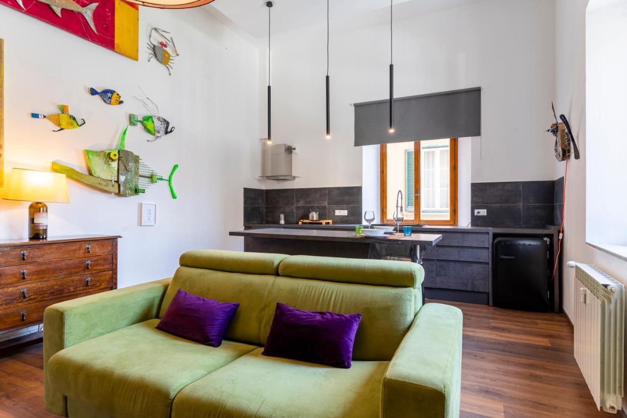 Piccola Venezia Canal View Charming Flat Ливорно Екстериор снимка